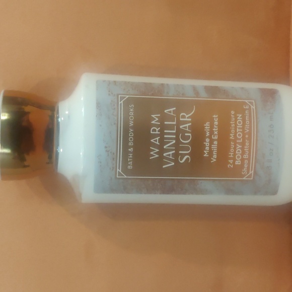 Bath and Body Works Warm Vanilla Sugar - Picture 3 of 5